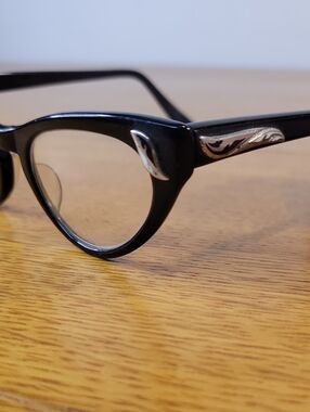 Harlequin Retro Black Acetate Cat-Eye Eyeglasses Frames w/ Silver Accents USA 5½